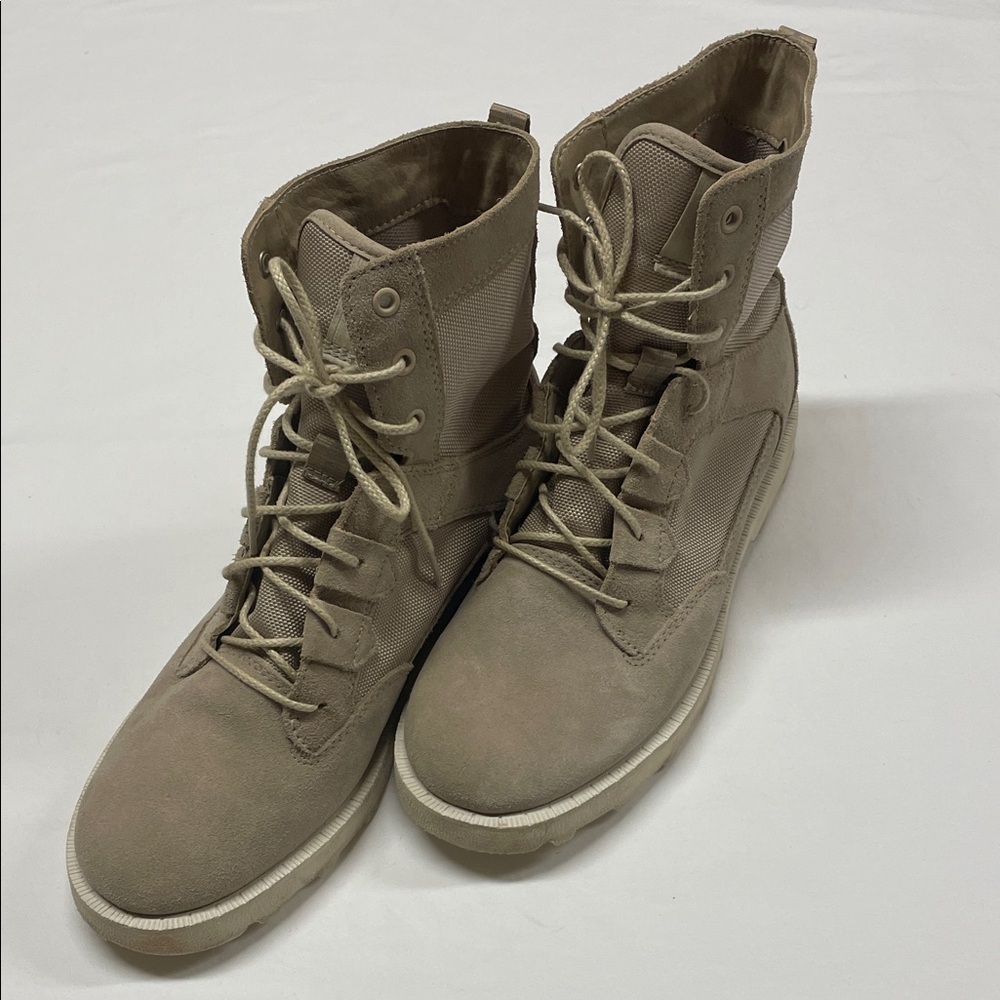 Sorel Women's Lace Up Boots
